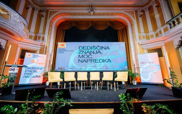 Cinkarna Celje na 10. strateški konferenci o prihodnosti elektrodistribucije
