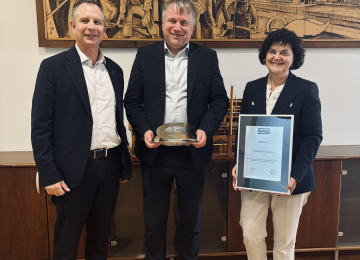 Cinkarna Celje Receives SIQ Commendation for Long-Standing Partnership and Trust
